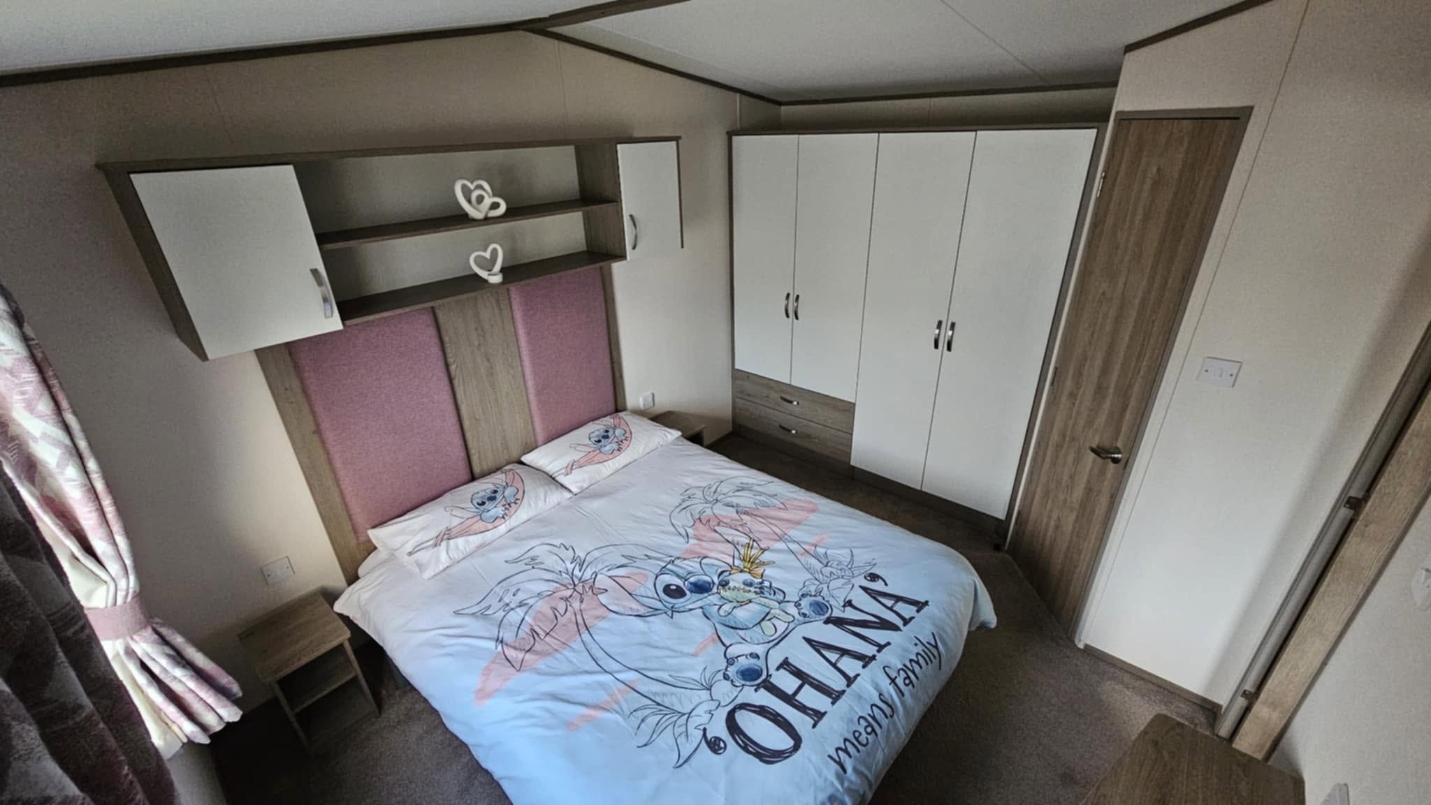 Boundary Road twin bedroom